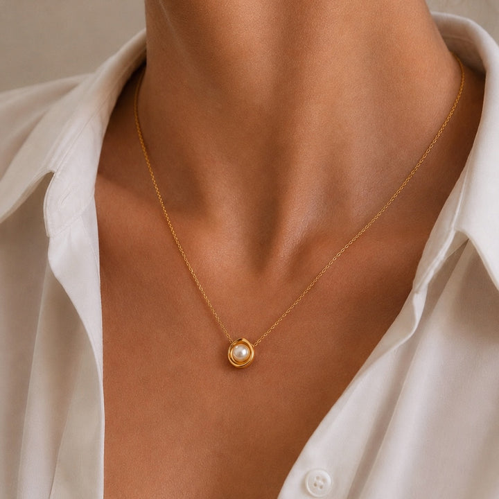 Aurelia Pearl Necklace